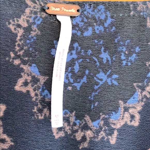 “FREE PEOPLE Drastic DEEP V NECK BLOUSE - Picture 13 of 16